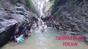 Gunung pulai ) is a mountain in kulai district, johor, malaysia. 29 12 2018 Hutan Lipur Gunung Pulai Kulai Johor Youtube