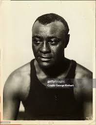 Harry Willis, "Brown Panther" of New Orleans, "sharpening" his claws...  News Photo
