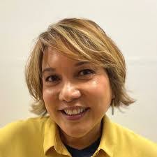 Jacqueline Meek's Instagram, Twitter & Facebook