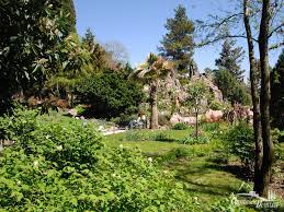 Freuen sie sich auf einen außenpool und ein restaurant. Botanischer Garten Andre Heller Gardone Riviera Giardino Botanico A Hruska Gardasee Domizil De