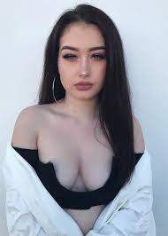 Baddie Madi - Free pics, galleries & more at Babepedia