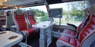 Team bus stoned after 0 0 draw against tondela as injured players weigl, zivkovic taken to hospital for observation. S L Benfica Starts Season 2018 2019 On Board Of A New Neoplan Skyliner Man Bus Portugal