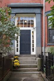 Because most front doors are surrounded by green foliage and landscaping, a pure blue door can look really harsh when paired with all that green, or it will bring out unwanted gray undertones. Navy Blue Front Door Colors Benjamin Moore Novocom Top
