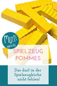 Pommes Mal Anders Diese Nachhaltigen Holzpommes Durfen In Der Spielzeugkuche Nicht Fehlen Pommes Spielzeug H Spielzeug Spielzeug Kuche Spielkuche