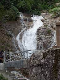 Dalam artikel kali ini orangperak.com akan air terjun lata iskandar merupakan salah sebuah kawasan rekreasi air terjun yang menarik dengan alam semulajadinya yang mengagumkan dan. Air Terjun Lata Iskandar Kie Lae Flickr