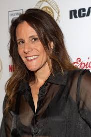 Caroline Ibarra's Instagram, Twitter & Facebook