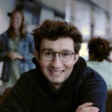 Jonas Schneider (@joschnei15)