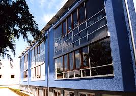 Er erhielt glückwünsche aus aller welt und besuchte später mehrere länder. Montessori Schule Bau Cooperation Gmbh In Bautzen