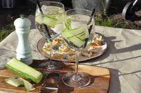 Maybe it's the english in me coming out. Gin Och Tonic Med Gurka Och Svartpeppar Sommar Lindas Matstuga Gin Och Tonic Mat Och Dryck Gurka