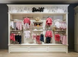 Pin By Alexandra Esthefania On Muebles Para Dormitorio Kids Clothing Store Design Clothing Store Design Baby Store Display