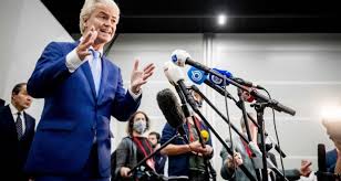 ''spreek mij vrij, ik heb niets verkeerd gezegd politicus geert wilders is in 2016 door de rechtbank den haag veroordeeld voor groepsbelediging en. Dutch Far Right Leader Geert Wilders Cleared Of Inciting Hatred