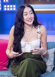 Raphaël varane getting ready for the new season. Noah Cyrus Sagt Sie Weiss Nicht Warum Die Menschen Hassen Mich So Sehr Aktuelle Boulevard Nachrichten Und Fotogalerien Zu Stars Sternchen