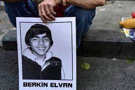 Taksim gezi olaylarında ölen berkin elvan gerçeği source/kaynak: Berkin Elvan In Avukatlari Icisleri Bakanligi Dosyaya Mudahale Ediyor Delil Karartiliyor Independent Turkce