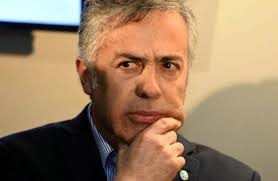 Cornejo quiere tomar examen a nuevos abogados