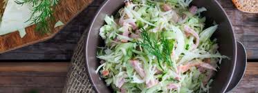 салат из свежей капусты с зеленым горошком и колбасой Salaty Iz Svezhej Kapusty Prostye I Vkusnye Recepty S Morkovyu Ogurcami Kukuruzoj Yablokami Uksusom Zelyonym Goroshkom Kolbasoj