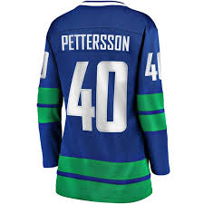 Als abzusehen war, dass mit den vancouver grizzlies auch ein team der national basketball association in die stadt kommen sollte, entschied man sich für den bau einer neuen halle im stadtzentrum. Vancouver Canucks Trikots Canucks Trikot Canucks Breakaway Trikots Nhl Shop International