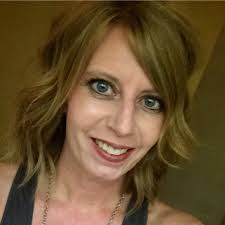 Kelli Borden's Instagram, Twitter & Facebook