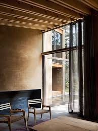 Taller Hector Barroso Uses Clay Render To Help Weekend Homes Blend In With Their Forest Setting Modern House Design Interior Architecture House Design