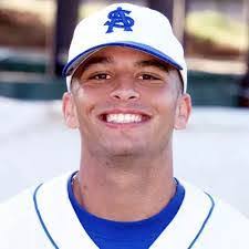 Abbie Solomon's Instagram, Twitter & Facebook