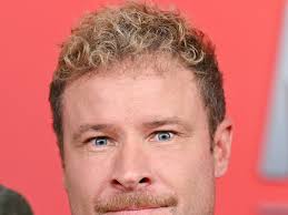 The Curse' Episode 5 Recap: Is 'Flipanthropy' Selling Private Prisons?