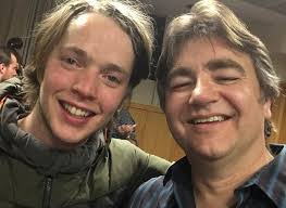 Billy Strings sitting in with Zach Bryan ❣️ 🎥: @kylewahler