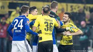 Raphael guerreiro at the double as bvb return in style. Borussia Dortmund And Schalke Show Why Ruhr Derby Is Germany S Real Classic Sports German Football And Major International Sports News Dw 25 11 2017