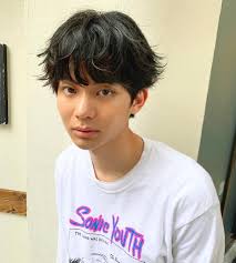 村岡 浩明 shima 美容師さんはinstagramを利用しています 外ハネスウィングマッシュ ver テテみたいな 最新のトレンドマッシュ 繊細なんだけどめっちゃ主張ある感じ shima メンズヘア スウィングマッシュ ソフトツーブロック 刈り上げマッ メンズ