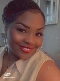 Meet Fallon: Vintage Fashion Enthusiast and Lifestyle Creator