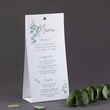 Warum braucht man menükarten an der hochzeit? Elegante Menukarte Zur Hochzeit Als Aufsteller Mit Zartem Eukalyptusdruck Karte Hochzeit Hochzeitskarten Getrankekarte Hochzeit