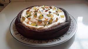 I Made Gordon Ramsay Chocolate Mint Caramel Cake Yummy Food Cake Mint Chocolate
