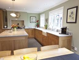 The 16 Best Paint Colours To Go With Oak Or Wood Trim Floor Cabinets And More Kitchen Wall Colors Light Oak Cabinets Painting Oak Cabinets