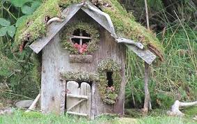 Le Jardin Facade Balcon Meteo Il Fait Excellent Enfin Respirable Couvert Jardinage De Fee Jardins Jardin De Fees