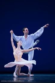 Pin By Ellie Sutherland On Ballet Ballet Photos Dance Poses Ballet Inspiration