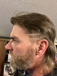 Can't say enough good things about Mullivan's Barber Shop in Thornhill.  Tracey and Hayla are both such positive welcoming people it makes the  atmosphere and your time there so refreshing and enjoyable.