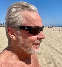 Never give up 👊🏼💥#fit #fitnessmotivation #fitnessjourney #leanmuscle #60  #stoked #keeponkeepingon #keepmoving #goals #youcandoit #goforit @lafitness  @lafitnessculvercity