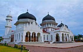 Contoh akulturasi juga bisa dilihat dari kategori aksara dan seni rupa. Pembaharuan Islam Di Indonesia Kompasiana Com
