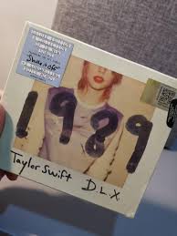1989 was swift's official entrance to the pop music scene, and it cemented her status as a musical titan. Taylor Swift 1989 Deluxe Edition Hobbies Toys Music Media Vinyls On Carousell