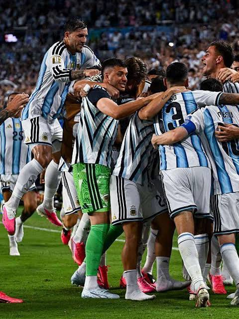 Argentina leva susto de Cabo Verde, mas vence na prorroga&ccedil;&atilde;o e avan&ccedil;a &agrave;s oitavas da Copa