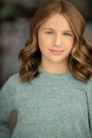 Yo ShowBiz! (TV Mini Series 2021– )