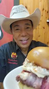 Famous Dave's Throwdown