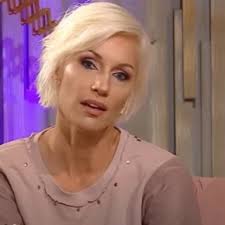 She is an actress, known for socios por accidente (2014), alma pura (2020) and papá se volvió loco (2005). Ingrid Grudke Llego Con Lo Justo Y Pudo Despedirse De Su Padre Lo Vi Y Al Dia Siguiente Se Fue