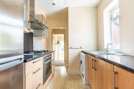 2 bed flat to rent in heatherslaw road