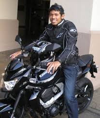 Akhirnya baju berlengan panjang bewarna pink dan berjenama jeep menjadi pilihan hati. Nabil Raja Lawak Berpisah Dengan Irma Hasmie Aizatshafiq