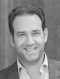 The differential effects of CSR and CSI