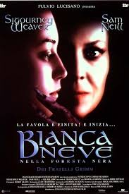 Dossier: Biancaneve nella Foresta Nera, una Sigourney Weaver teatralmente  malefica
