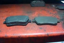 Les rotors de frein lisses sont les meilleurs lorsqu'ils sont utilisés sur des voitures qui ne sont. Comment Savoir S Il Faut Changer Ses Plaquettes De Frein Capcar