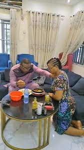 A BOUTIQUE in WATT MARKET is in need of SALE GAL. Age 15 to 18. Dm if  interested. DM Must stay around Watt market.