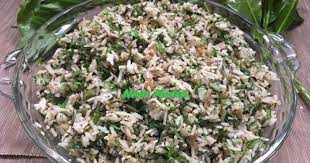 Namun yang menjadi pembedanya adalah wangi daun kemangi menambah aroma dan selera makan. Nasi Ulam Utara