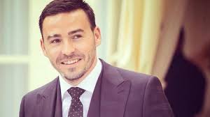 Adrian cristea is a romanian retired professional footballer who played as a winger. PrinÈul Cristea E Off The Radar Nimeni Nu L A Mai VÄzut Nici MÄcar La Mamaia Ce Face De Fapt Fostul Fotbalist