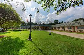 Our urgent care center has been chosen as the winner for baton rouge parents magazine's family favorite urgent care facility for 2020! Baton Rouge Health Care Center A Commcare Corporation Managed Community